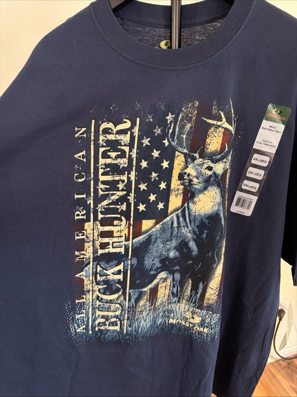 Mossy Oak Navy Buck Hunter Graphic Tee, Best Father, Mission Ridge Tank Lot